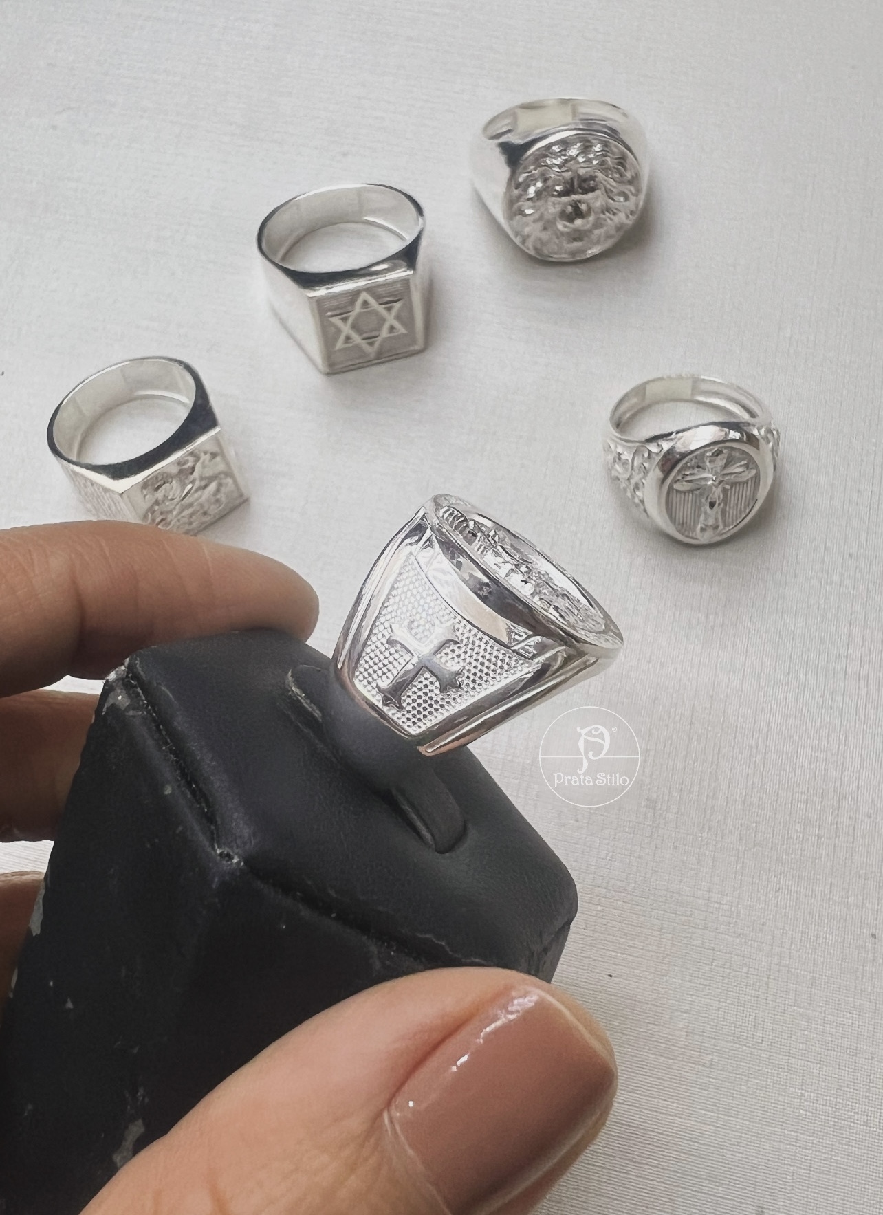 0DA5F5FE-BA5E-4B08-B89E-CEC34A5F78B6