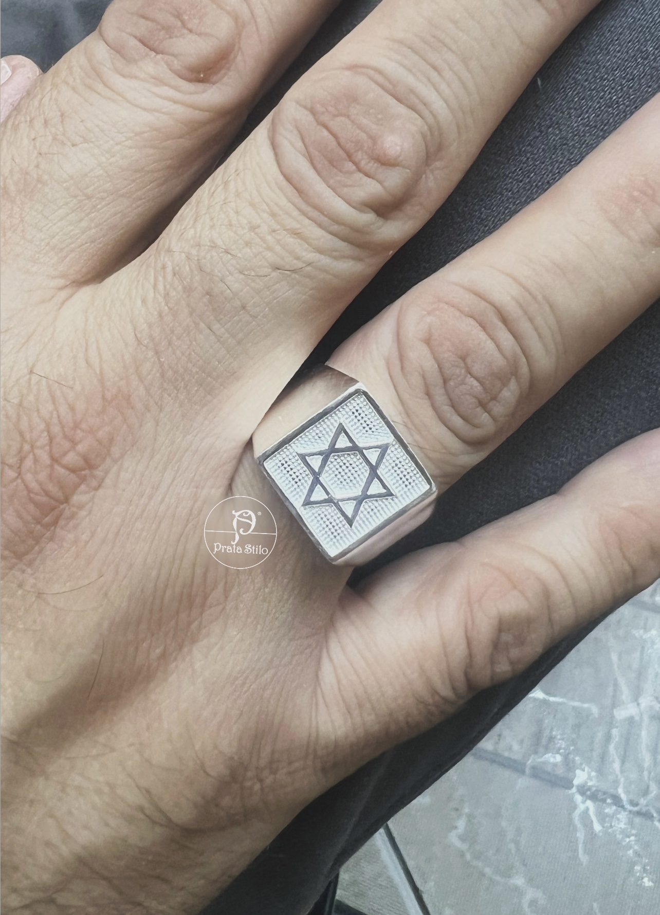 AB6AE37D-C147-449D-94B4-2967AB3BDD9A