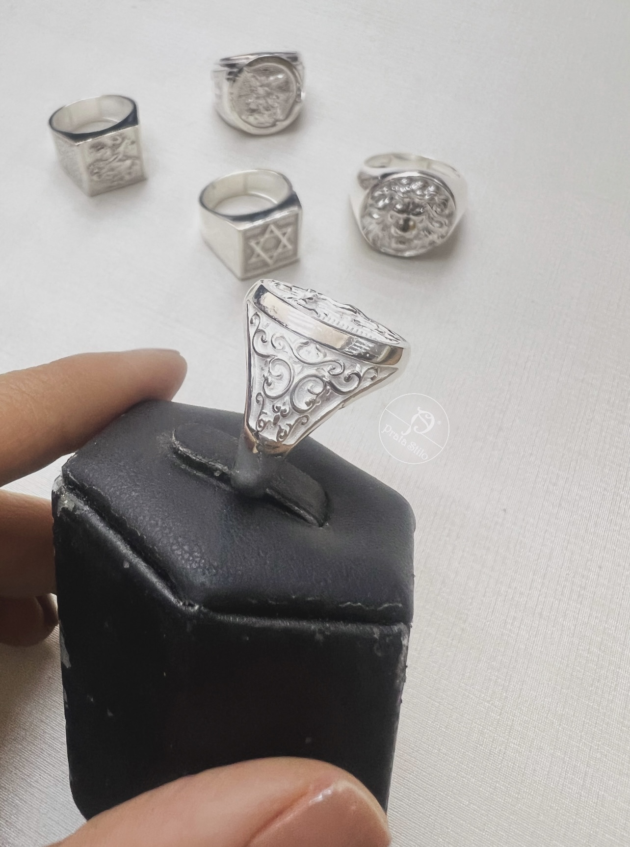 D70C1649-DC8E-493A-8FB5-4F18556DC7B8