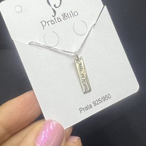 Colar com placa " Mãe, te amo " (laser)