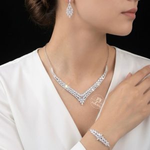 Conjunto Cravejado Pedra Zircônia Tradicional