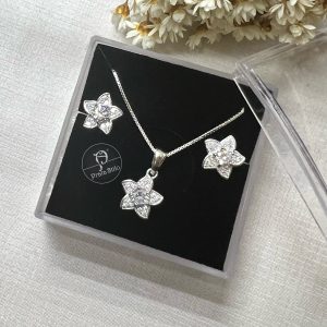 Conjunto flor zircônia 1